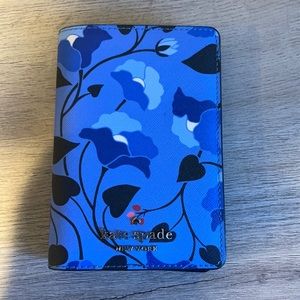 Kate Spade Passport Holder. NWOT